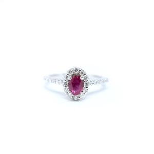 Ruby Diamond Ring / 14k Gold Diamond Ruby Ring / Oval Ruby Diamond Ring / Engagement Ruby Ring / Stackable Ruby Ring / July Birthstone Ring