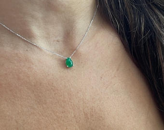Jade Solitaire Necklace / 14k Gold Jade Necklace / Pear Shape Jade Necklace / Natural Jade Necklace / Chinese Jade Necklace / Green Jade