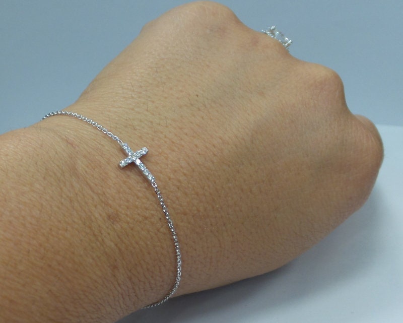 18k rose gold bracelet with cross in diamonds