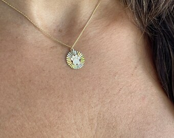 Paw Print Medallion Disc Necklace / 14k Gold Paw Print Necklace / Solid Gold Pet Paw Necklace / Favorite Pet Paw Print Necklace