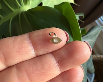Diamond Evil Eye Pendant 0.03ct / 14k Gold Diamond Evil Eye Pendant / Small Evil Eye Pendant / Layering Evil Eye Pendant