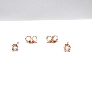 Diamant Ohrstecker 0.10 tcw / 14k Rose Gold Diamant Solitär Ohrringe / Kleine Diamant Ohrringe / Runde Diamant Ohrringe / Zierliche Ohrstecker Bild 6