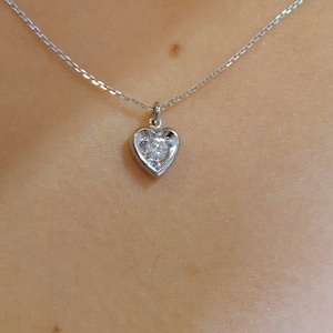 Small Diamond Heart Necklace / 14k Gold Diamond Heart 0.13ct Necklace / Minimalist Diamond Heart / Love Necklace