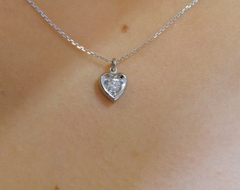 Small Diamond Heart Necklace / 14k Gold Diamond Heart 0.13ct Necklace / Minimalist Diamond Heart / Love Necklace