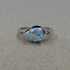 Aquamarine Ring/ Sterling Silver Genuine Aquamarine Ring/ Genuine 0.90ct Pair Shaped Aquamarine Engagement Ring Sterling Silver