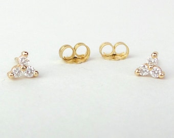 Diamond Earrings 0.15 cts tcw / 14k Gold Diamond Earrings / Small 3 Diamond Stone Earring / Round Diamond stud Earrings / Triangle