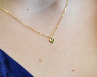 Small Heart Necklace / 14k Gold Mini Heart Pendant / Heart Necklace / Gold Heart / Minimalist Heart Necklace / Love Necklace / Dainty Heart