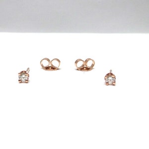 Diamant Ohrstecker 0.10 tcw / 14k Rose Gold Diamant Solitär Ohrringe / Kleine Diamant Ohrringe / Runde Diamant Ohrringe / Zierliche Ohrstecker Bild 2