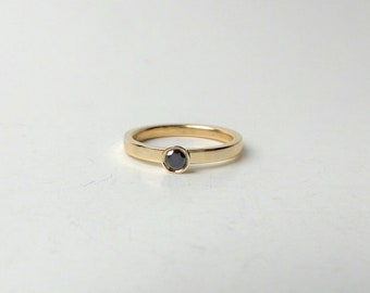 Black Diamond Ring / 14k Gold Black Diamond Ring 0.10CT / 14k Gold Black Diamond Ring / Dainty Gold Ring / Gold Stackable Diamond Ring