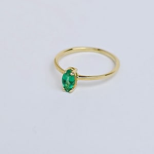 Birthstone Emerald Solitaire Ring / 14k Gold Stackable Emerald Ring / Colombian Emerald Ring / Marquise Shape Emerald Ring / May Birthstone