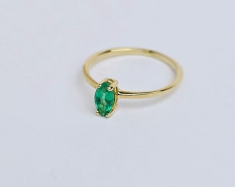 Birthstone Emerald Solitaire Ring / 14k Gold Stackable Emerald Ring / Colombian Emerald Ring / Marquise Shape Emerald Ring / May Birthstone