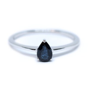 Sapphire Ring / 14k Gold Pear Shape Sapphire Ring / Pear Sapphire Ring / Sapphire Engagement Ring / September Birthstone Sapphire Ring