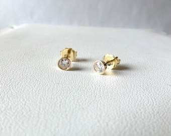 Diamond Stud Earrings / Diamond Bezel Studs / 14k Solid Gold Studs / Round Brilliant Cut Diamond Earrings / Dainty Diamond Stud / Minimalist
