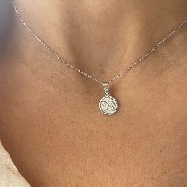 14k Gold Guardian Angel Medallion Necklace: Religious Charm