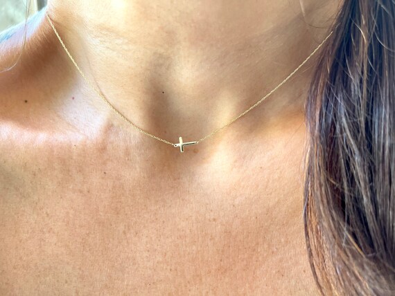 Small Cross Necklace / 14k Gold 