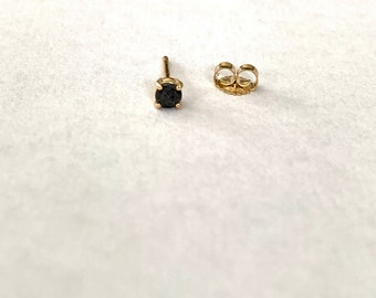 Boucles D'oreilles Clous En Or 14k Avec Diamant Solitaire 0.10ct - Occasion - Fait Main