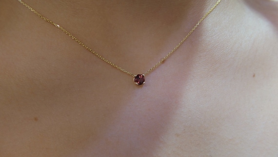 ALARRI 1.5 Carat 14K Solid White Gold Sweet Berry Citrine Garnet Necklace with 20 Inch Chain Length