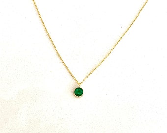 Emerald Necklace / Emerald Solitaire Necklace / 14k Gold Emerald Birthstone Necklace / Bezel Set Emerald Gemstone