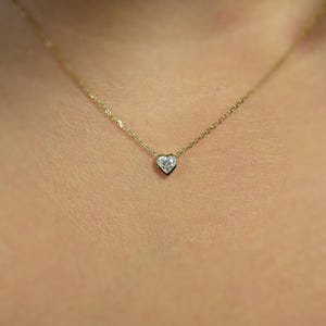 Diamond Heart Necklace 0.20CTS / 14k Gold Small Diamond Heart Shape Necklace / Mothers Day Heart Pendant / Gift for Her/ Valentine