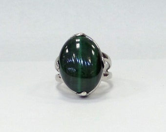 Malachite Ring/ Sterling Silver Natural Cabachon Oval Green Malachite Ring/ Natural Malachite  Sterling Silver Ring