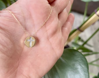 Cross Necklace / 14k Gold Cross Necklace / Mother of Pearl Cross Necklace / Cross Disc Pendant / Communion Confirmation Baptism Cross