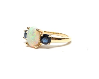 Opal Ring / Australian Opal and Sapphire Ring / 14k Gold Opal Ring / Oval Opal And Sapphire Ring / Opal Engagement Ring / Sapphire Ring