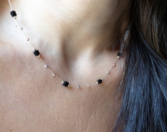 Onyx Necklace / 14k Gold Black Onyx Necklace / Black Onyx Station Necklace / Tri Color Gold Black Onyx Necklace / Black Onyx Necklace