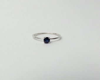 Sapphire Ring / 14k White Gold Sapphire Ring / Sapphire Solitaire Ring / September Birthstone Ring / Gold Sapphire Ring / Stackable Sapphire