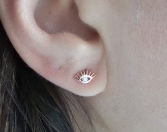 Evil Eye Earrings / Diamond Evil Eye Studs / 14k Gold Diamond  Evil Eye 0.10ct / Gold Evil Eye Earrings / Small Evil Eye Studs / Dainty Eye