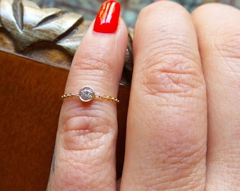 Diamond Ring / 14k Gold Diamond Chain Ring 0.10ct / Dainty Diamond Solitaire Ring / Floating Diamond / Minimalist Diamond Ring / Daily Ring