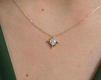 Diamond North Star Necklace 0.25CT / 14k Gold Starburst Diamond Necklace / Minimalist North Star Pendant
