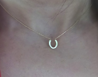 Horseshoe Necklace / 14k Gold HorseShoe Necklace  / Gold Horseshoe Pendant /  Solid Gold Horseshoe Necklace / Good Fortune / Luck Charm