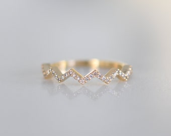 Zigzag ring / 14k Gold Heartbeat Ring / 14k Gold Diamond Wave Ring / Diamond Heartbeat Ring / EKG Ring / Gold Heartbeat Ring / Stackable