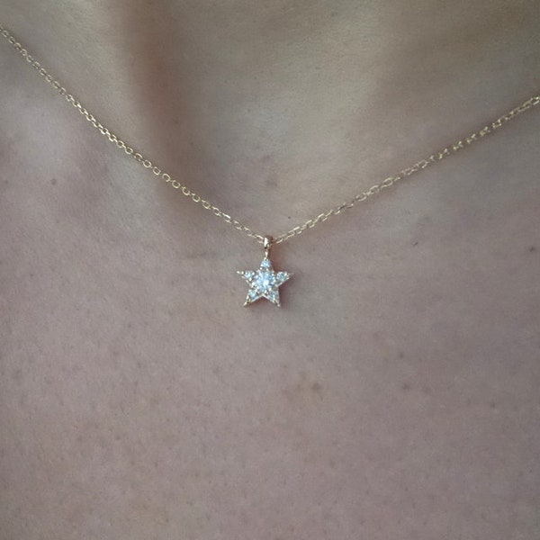Diamant Stern Halskette 0.10cts / kleine Stern Halskette / Mini Stern Halskette / 14k Gold Stern Charm Anhänger / zierlicher Stern / Minimalist Star
