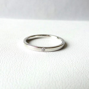 Schlichter 14k Goldring / 14k Solid Gold Diamant Ring / Diamant Ehering / Minimalistischer Diamantring / Gold Ehering / Gold stapelbarer Ring
