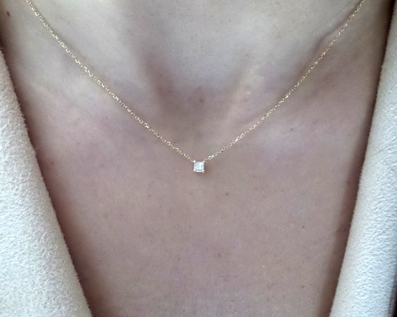 18K Gold Princess Cut Diamond Pendant #1332 - Seattle Bellevue | Joseph  Jewelry