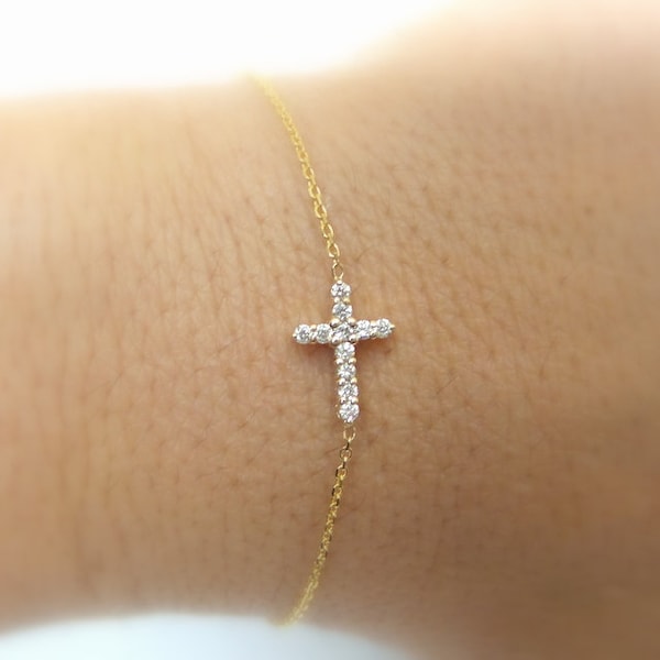 The Cross Cluster Bracelet-Gold