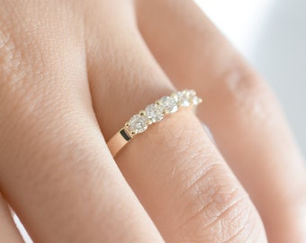 Diamond Ring 0.50ct / 14k Gold Diamond Wedding Ring / Multi Diamond Stackable Ring / Bridal Diamond Wedding Ring / 5 Diamond Wedding Ring