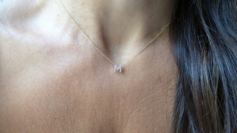 Diamant-Initialen-Halskette / Diamant-Buchstaben-Halskette / 14-karätige Gold-Buchstaben-Halskette / Erste Diamant-Halskette zum Muttertag / Gold-Diamant-Buchstabe Bild 1