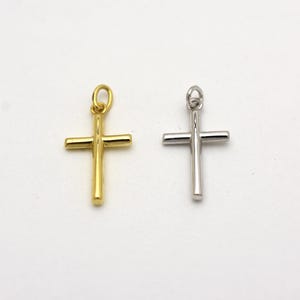 Small Gold Cross Pendant / 14k Gold Dainty Layering Cross Necklace / Everyday Gold Small Cross Pendant /Communion Confirmation Baptism Cross