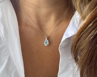 14k Gold Aquamarine Necklace with Diamond: March Birthstone