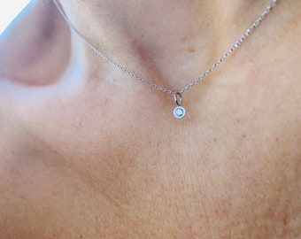 Diamond Solitaire Pendant 0.05ct / Diamond  Bezel Pendant / 14k Gold Diamond Solitaire Pendant / Layering Bridal Diamond /Minimalist Diamond