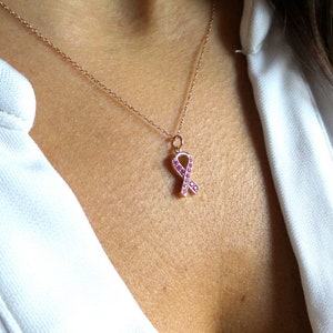 Brustkrebs Band Halskette / Pink Ribbon Halskette 14k Rose Gold / Halskette für Überlebende / Halskette für Brustkrebs / Brustkrebs Geschenk Bild 2