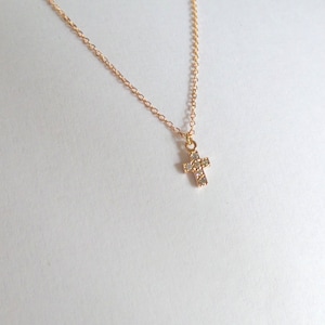 Diamond Cross 0.05CT / 14k Gold Cross Necklace/ Cross Necklace with Diamonds/ Mini Diamond Cross/ Diamond Mini Cross/ Gold Tiny Cross