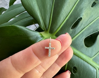 Diamond Cross Pendant 0.15 ct / 14k Gold Diamond Cross / Small Diamond Cross / Baptism Gift / Communion / Christmas Gift / Religious / Gold