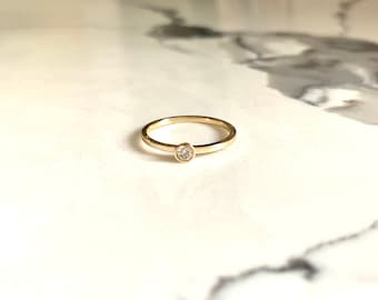 Diamond Bezel Ring / 14k Gold Diamond Ring 0.07ct  /  Minimalist Diamond Ring  / Dainty Diamond Ring  / Gold Stackable Ring / Solitaire