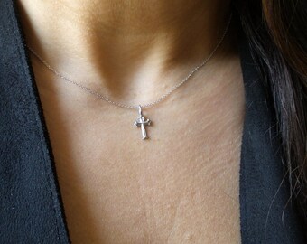 Gold Cross Necklace / 14k Gold Small Cross Pendant / Solid Gold Cross / Communion Cross / Confirmation Cross / Baptism Cross / Religious