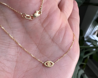 Small Evil Eye Necklace / 14k Gold Evil Eye Necklace / Dainty Good Luck Charm Pendant / Layering Evil Eye Necklace