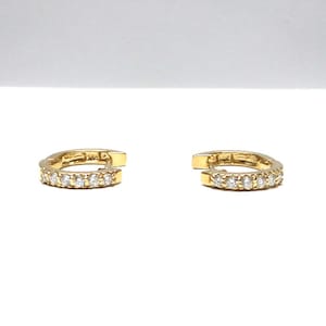 Diamond Huggies 0.16ct / 14k Gold Diamond Hoop Earrings / Gold Small Huggie Earrings / Huggie Earrings / Dainty Diamond Huggies