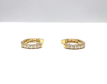 Diamond Huggies 0.16ct / 14k Gold Diamond Hoop Earrings / Gold Small Huggie Earrings / Huggie Earrings / Dainty Diamond Huggies